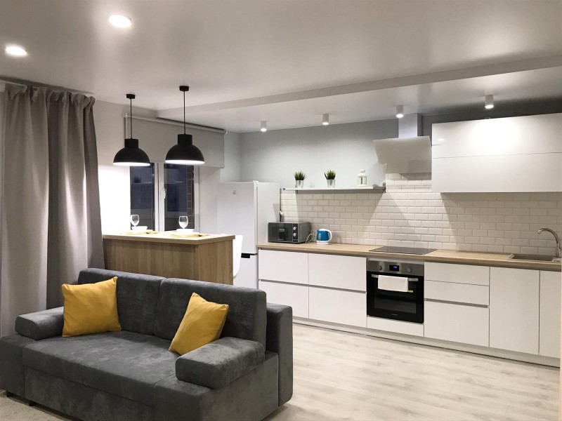 Студия, Морозова ул. 25