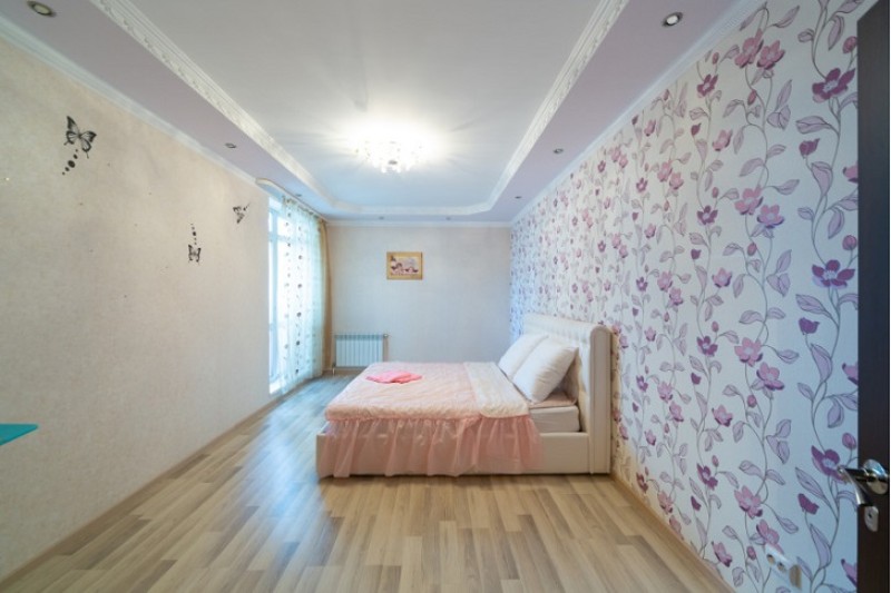 3-комнатная квартира, Петра Стефановского ул. 12