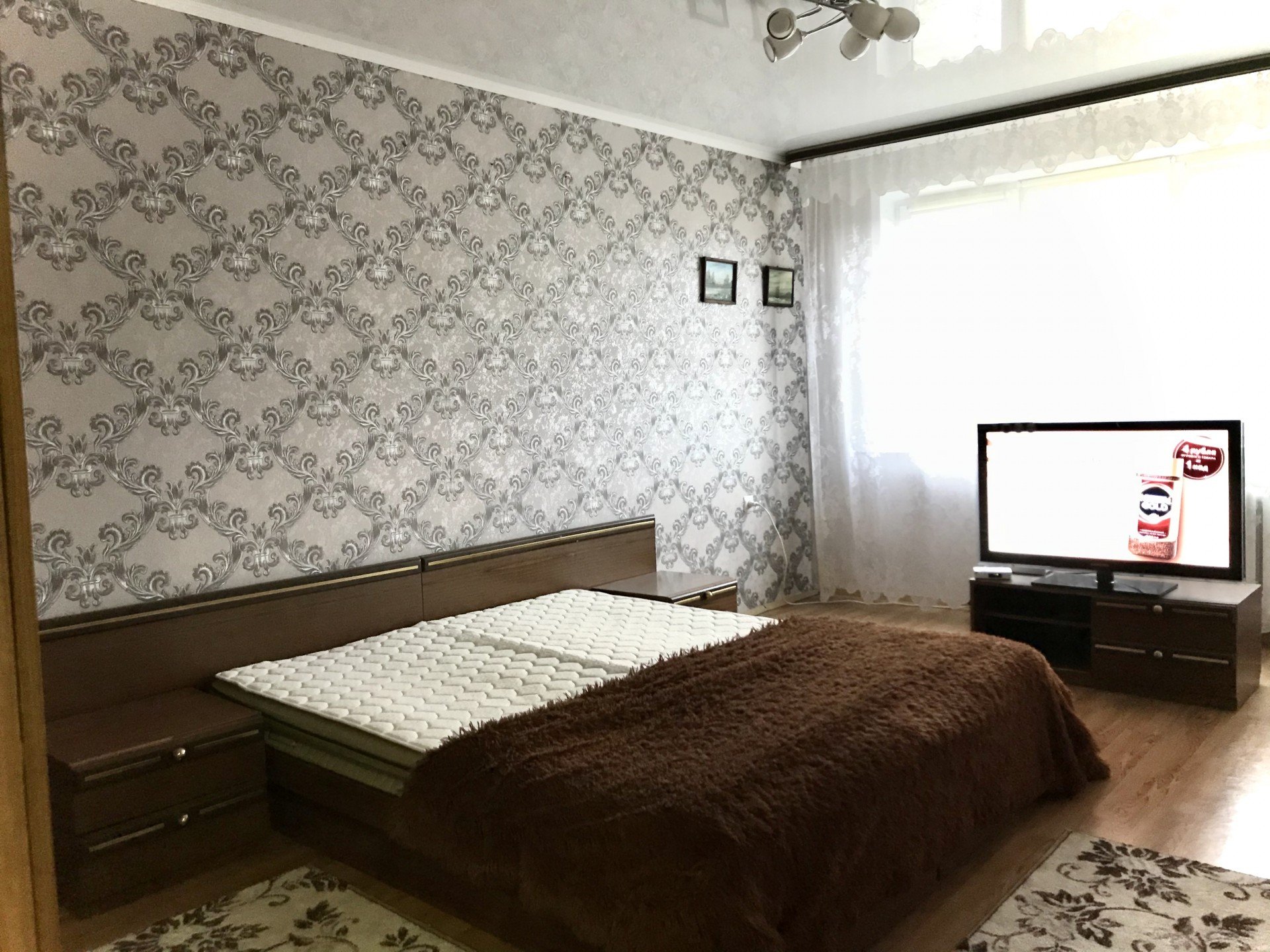 2-комнатная квартира, Поповича ул. 33