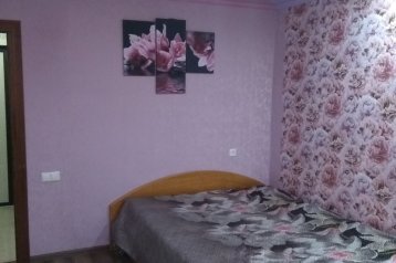 1-комнатная квартира, Суворова ул. 110