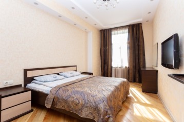 3-комнатная квартира, Независимости пр. 40
