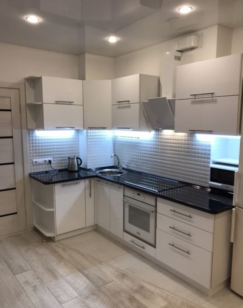 3-комнатная квартира, 17-й микрорайон 10