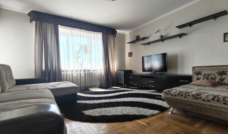 2-комнатная квартира, Машерова пр. 39