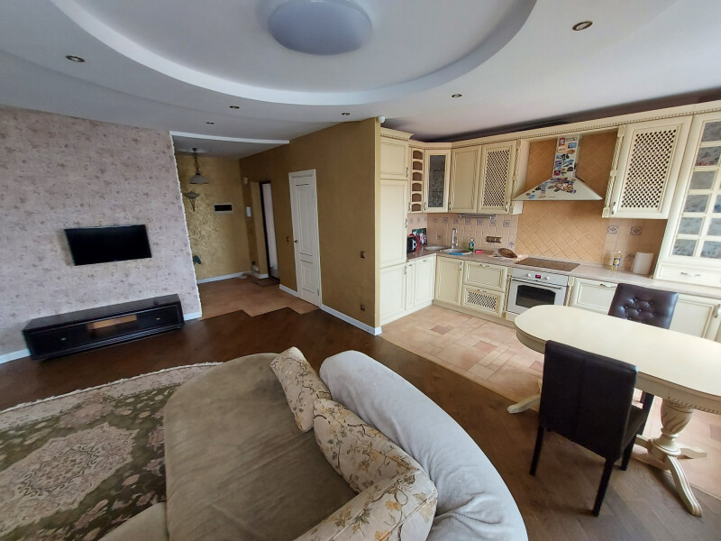 3-комнатная квартира, Захарова ул. 24