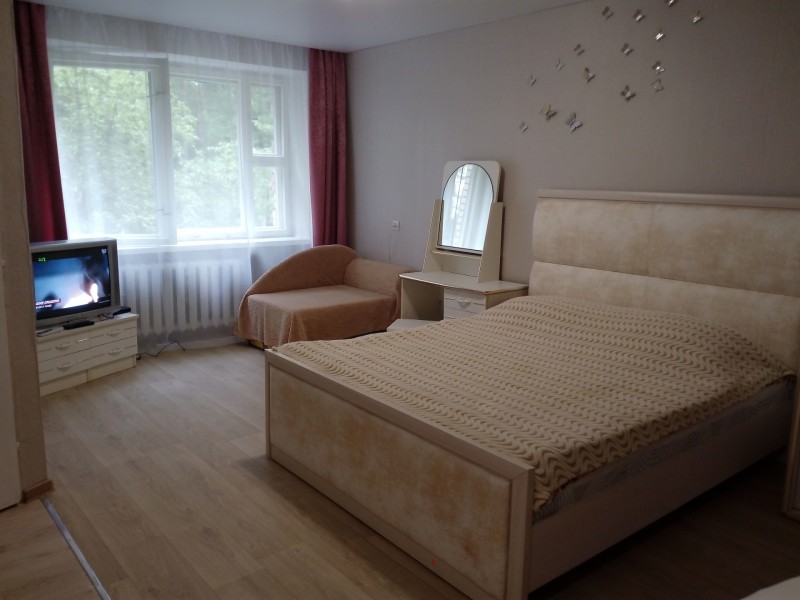 1-комнатная квартира, Семенова ул. 15а