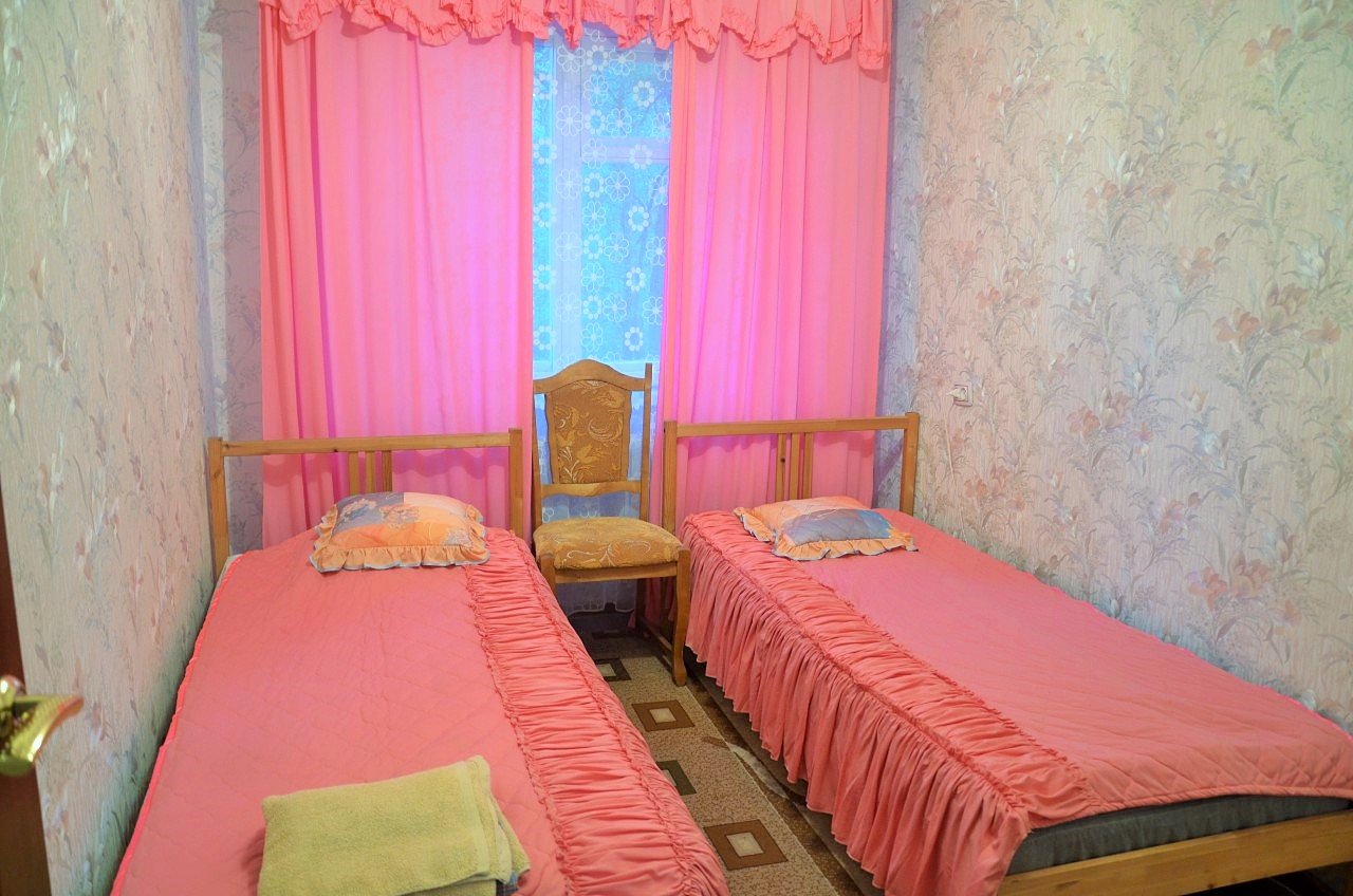 2-комнатная квартира, Гагарина ул.  42