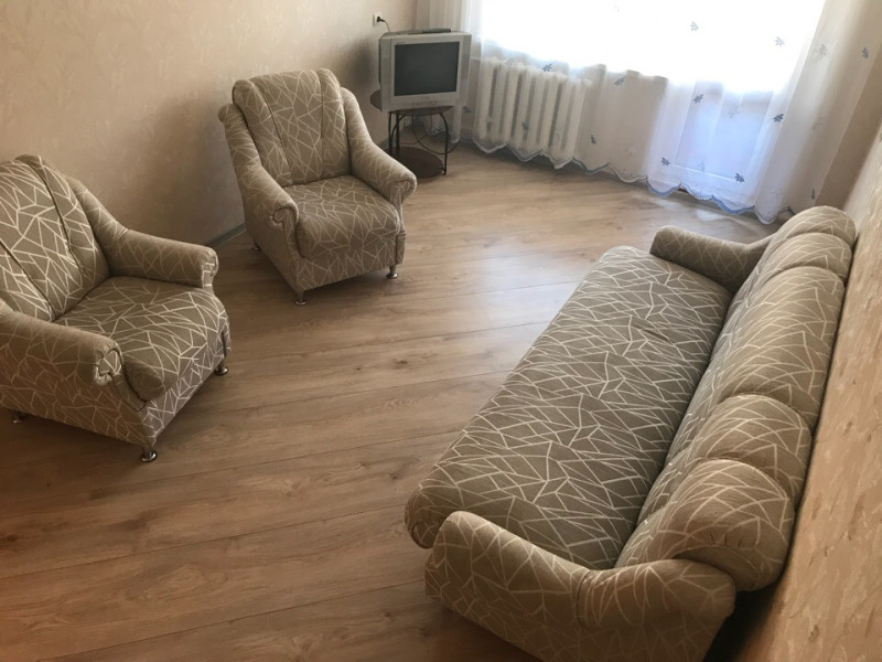 Фото 2: Квартира посуточно — Просторная квартира в 5-м микрорайоне Речицы