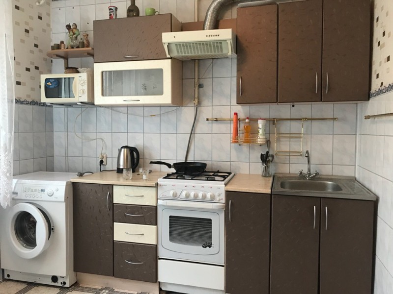 3-комнатная квартира, Наумова ул. 130