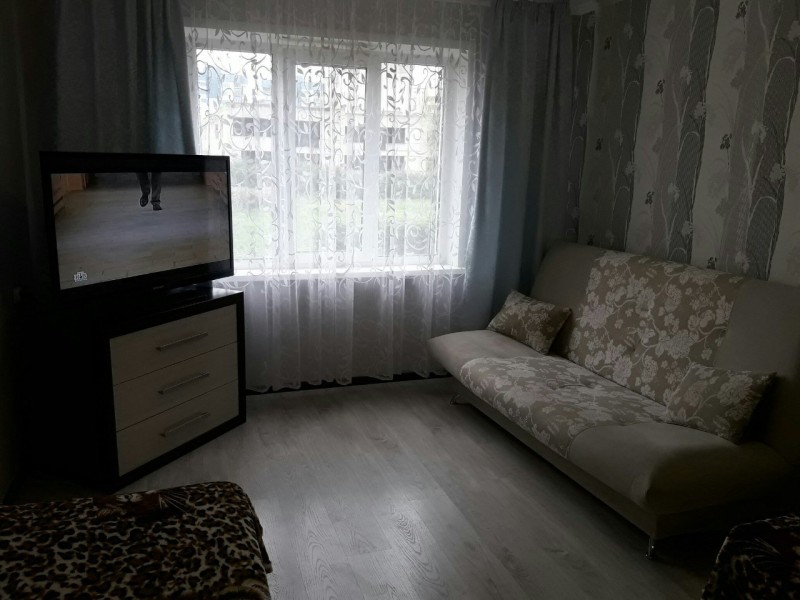 4-комнатная квартира, Металлургов бул. 21