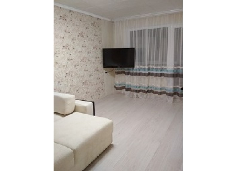 3-комнатная квартира, Октябрьский мкрн. 58