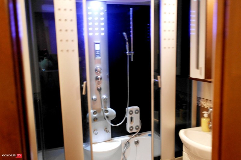 2-комнатная квартира,  Октябрьская ул.  34