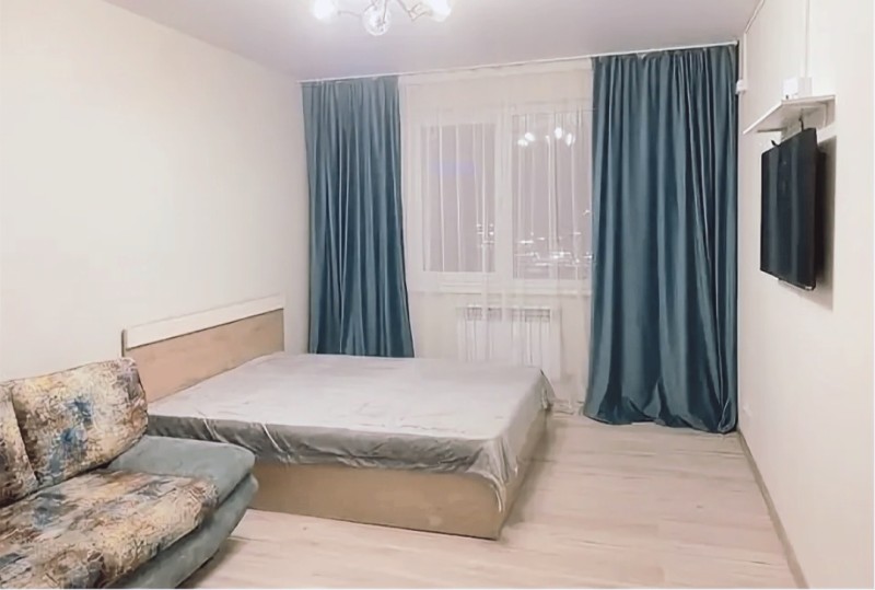 1-комнатная квартира, Мира пр. 13