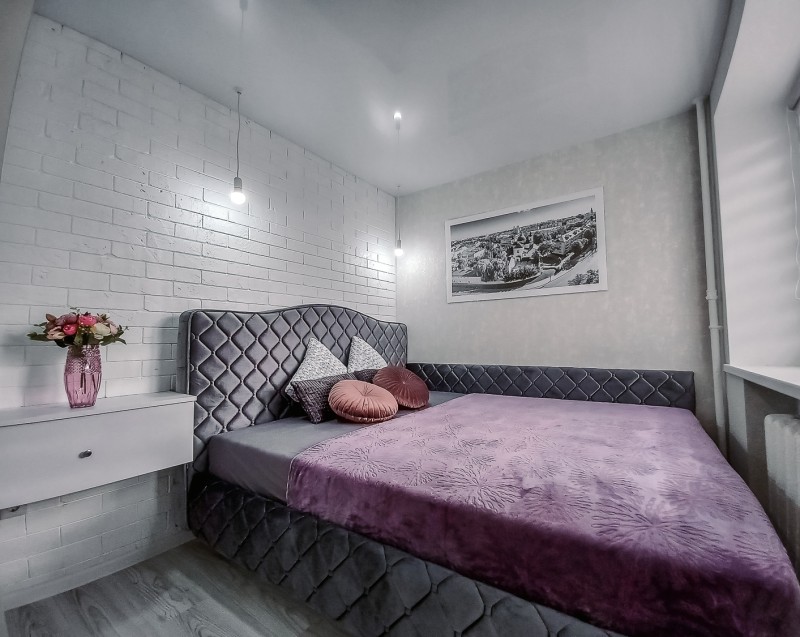 2-комнатная квартира, Парижской Коммуны ул. 16