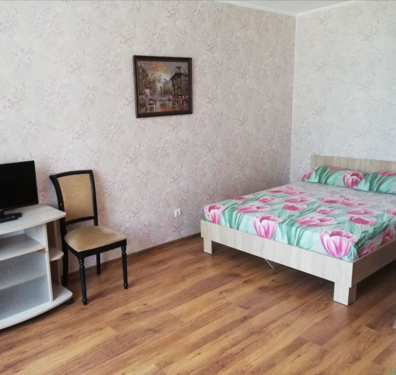 1-комнатная квартира, Шахтеров бул. 11
