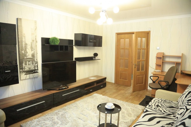 4-комнатная квартира, Рокоссовского ул. 50