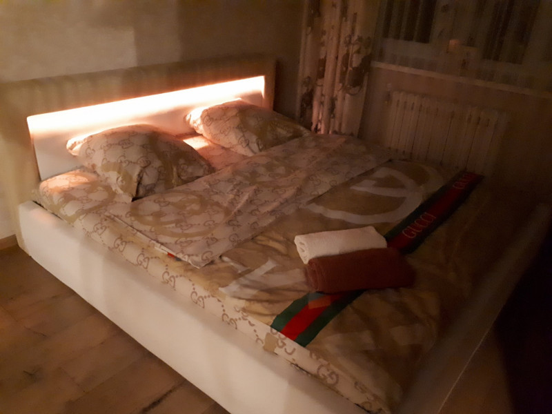 Фото 4: Квартира посуточно — Дизайнерская 1-к квартира LUX на ул. Дружбы