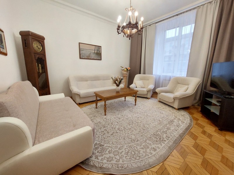 4-комнатная квартира, Независимости пр. 12