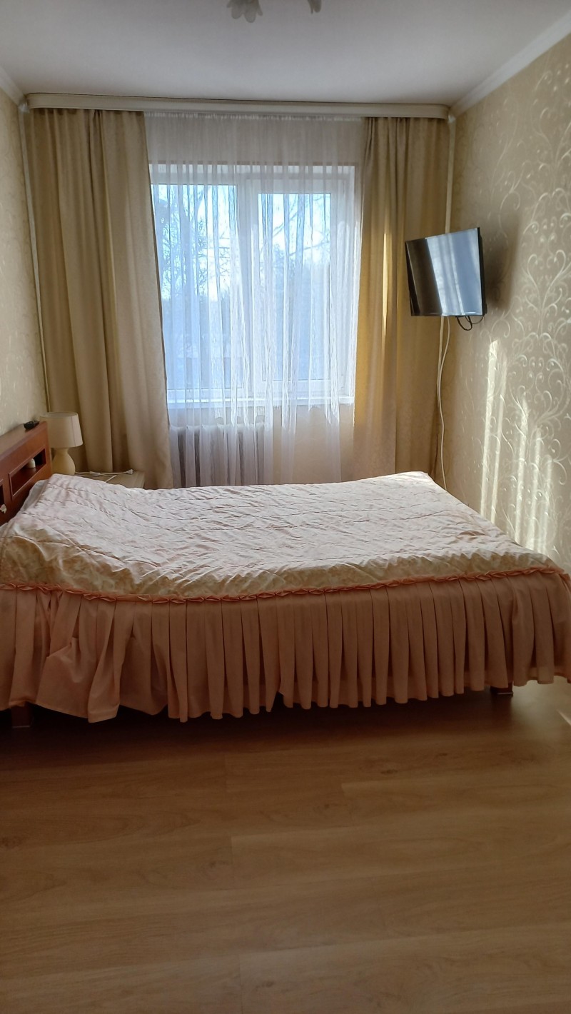2-комнатная квартира, Молодёжная ул. 94