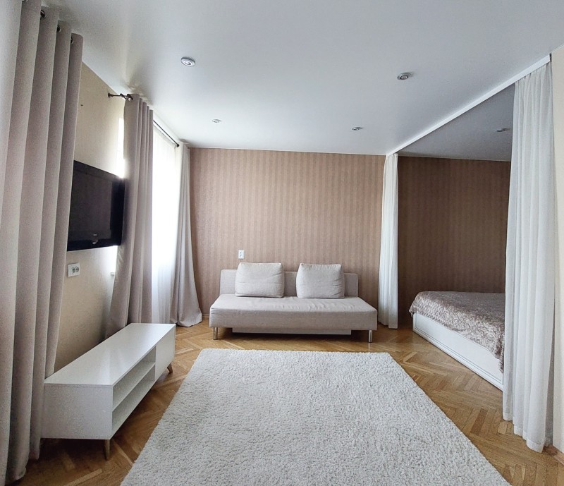 1-комнатная квартира, Победителей пр. 3