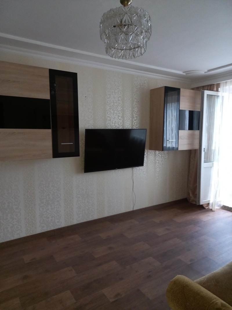 3-комнатная квартира, Молодёжная ул. 187