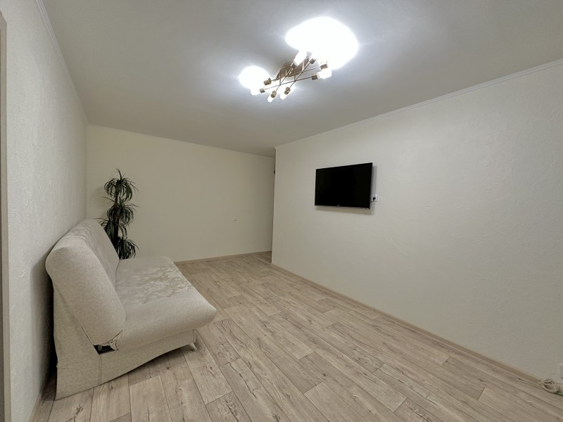 3-комнатная квартира, Захарова ул. 30