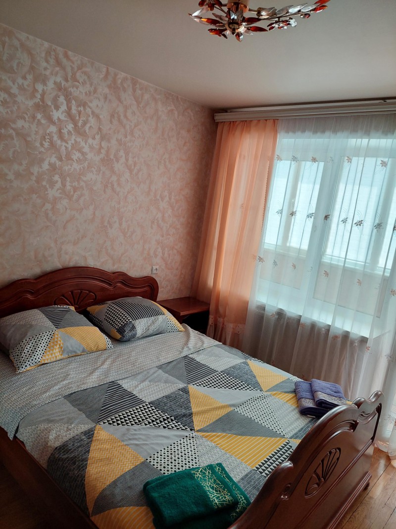 2-комнатная квартира, Жукова ул. 44