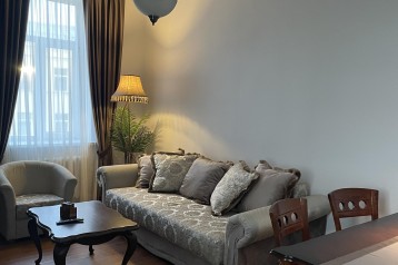 2-комнатная квартира, Володарского ул. 4