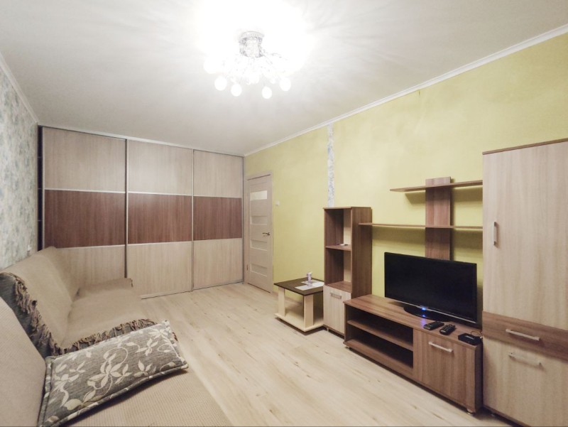 2-комнатная квартира, Головацкого ул. 107