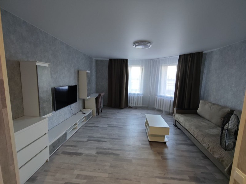 2-комнатная квартира, Ленина ул. 81