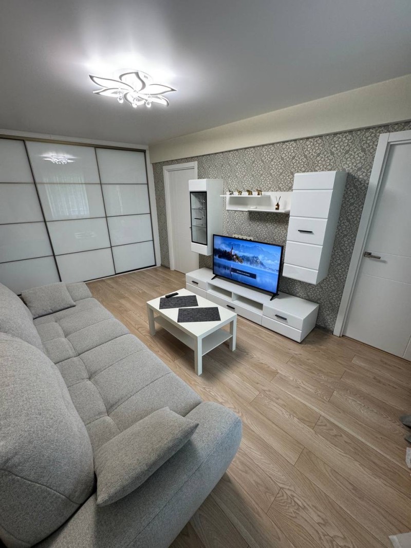 2-комнатная квартира, Хоружей Веры ул. 48