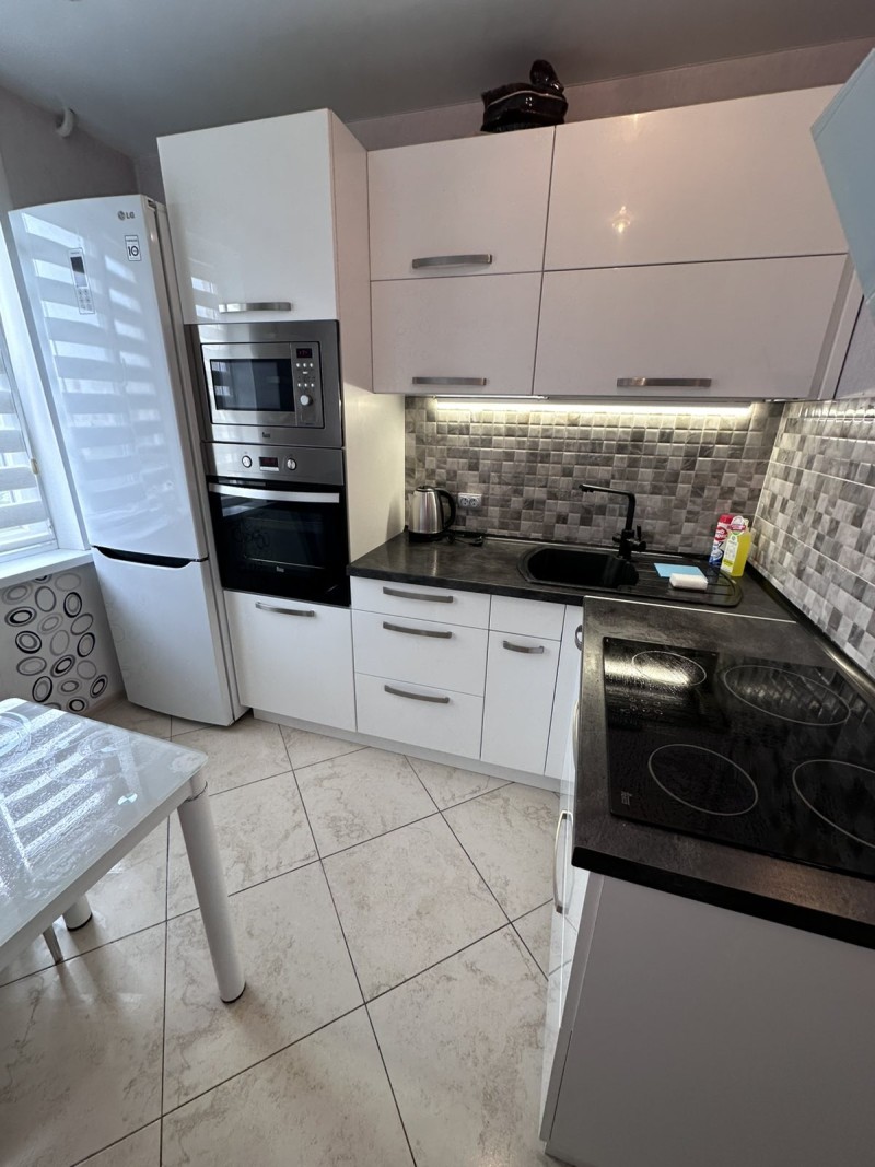 2-комнатная квартира, Бурдейного ул. 19