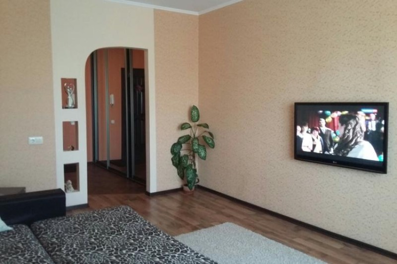2-комнатная квартира, Колесника ул. 7