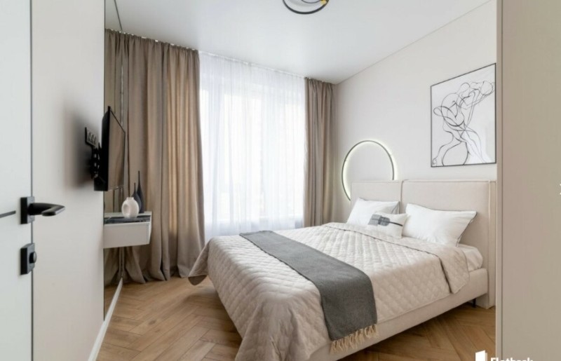 3-комнатная квартира, Космонавтов бул. 90