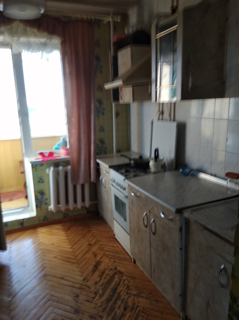 2-комнатная квартира, Уборевича ул. 10