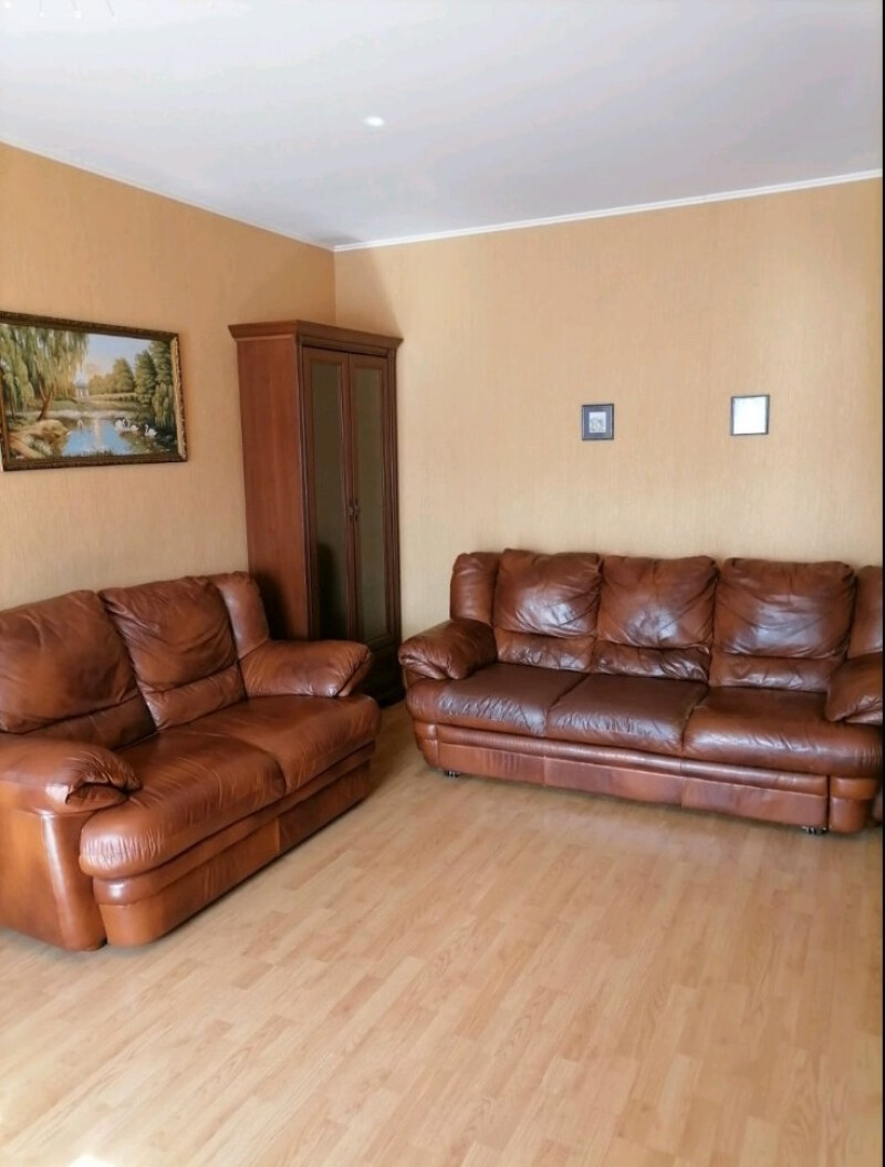 2-комнатная квартира, Ленинского Комсомола ул. 2