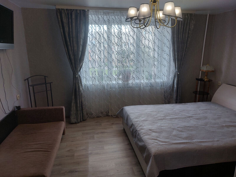 2-комнатная квартира, Космонавтов пр. 10Б