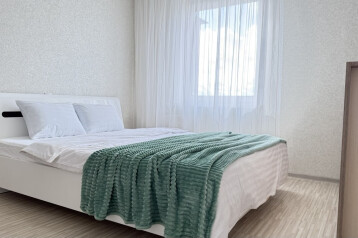 2-комнатная квартира, Воинов-Интернационалистов ул. 18/2