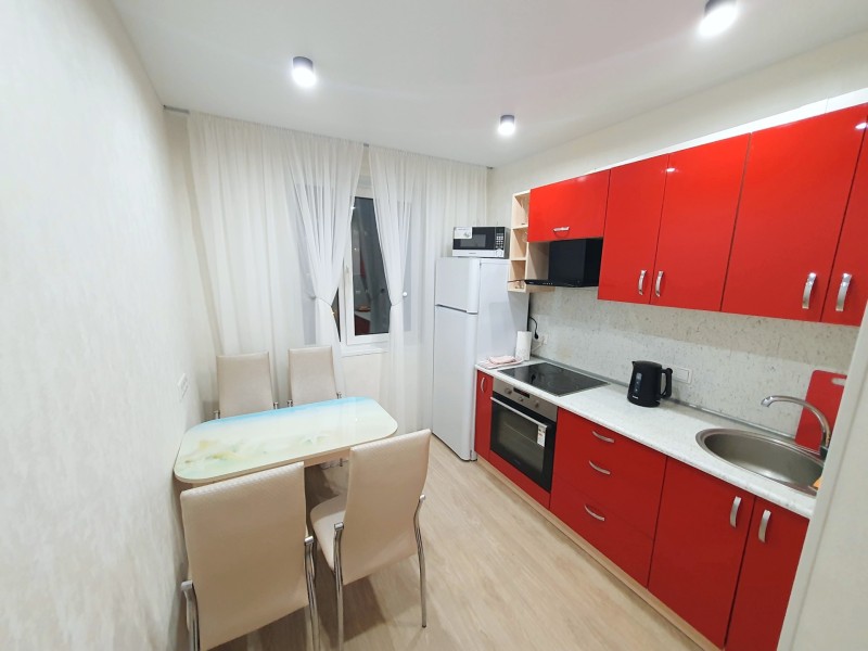 2-комнатная квартира, Есенина Сергея ул. 16