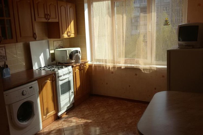 3-комнатная квартира, Советской Конституции ул. 29