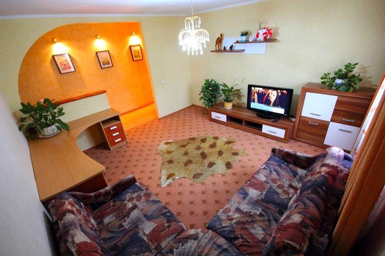 4-комнатная квартира, Кленовая ул. 25