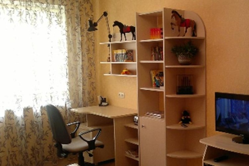 1-комнатная квартира, Лещинского, 13