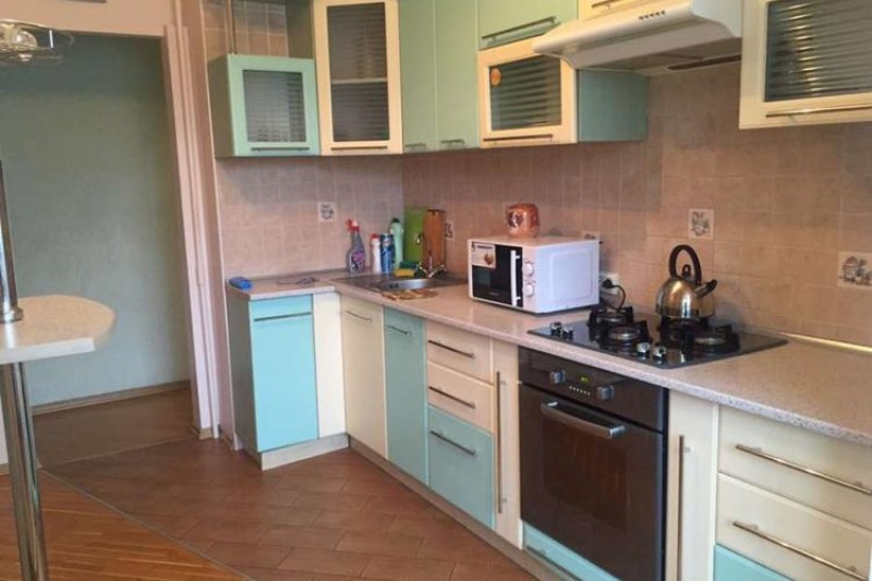 3-комнатная квартира, Молодогвардейская ул. 12/2