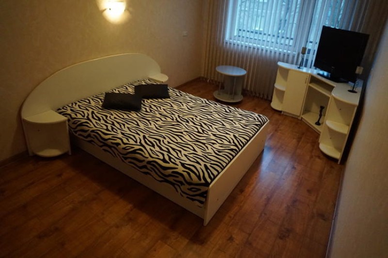 1-комнатная квартира, Домбровского ул. 39