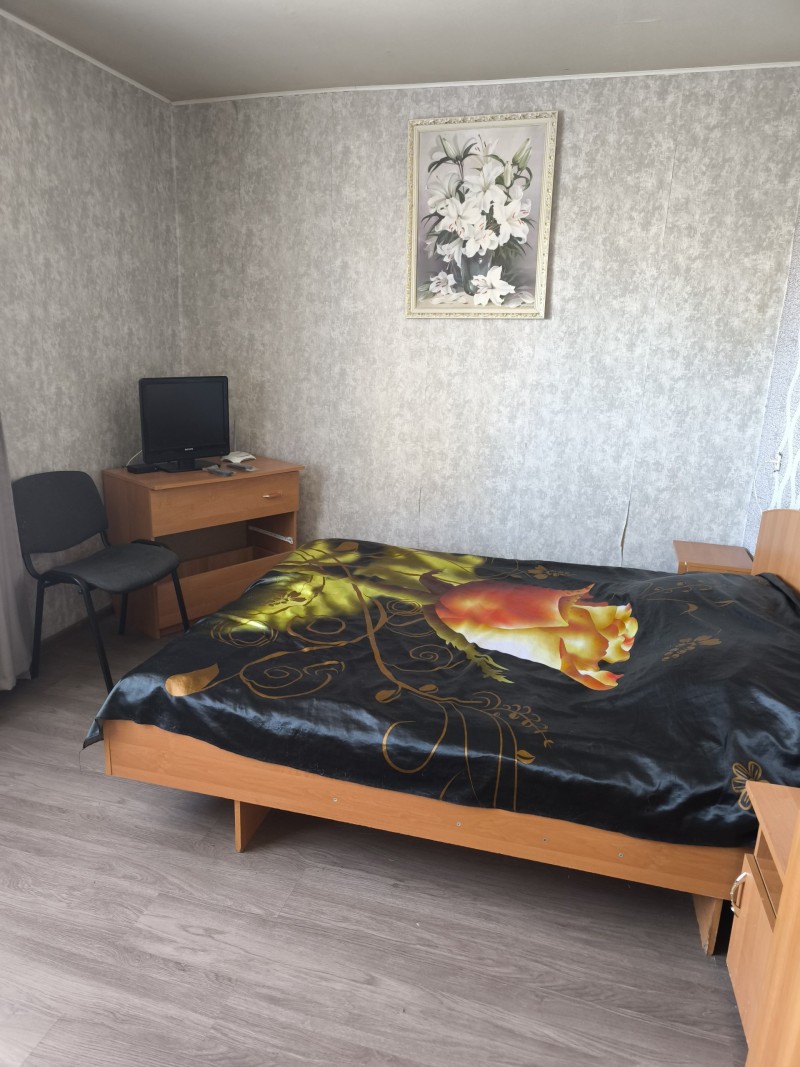 1-комнатная квартира, Космонавтов ул. 8