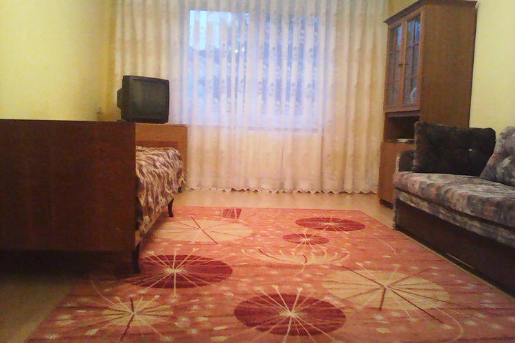 3-комнатная квартира, Рыбиновского ул. 88