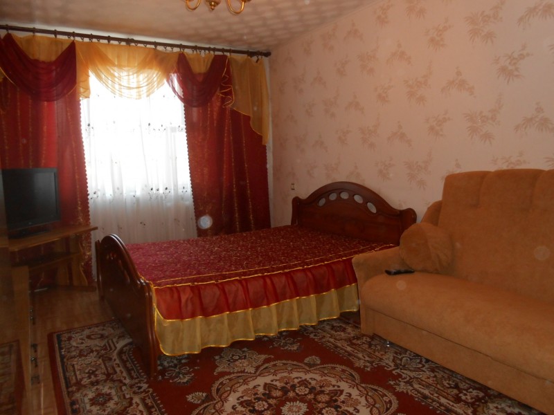 2-комнатная квартира, Рыбиновского ул. 16