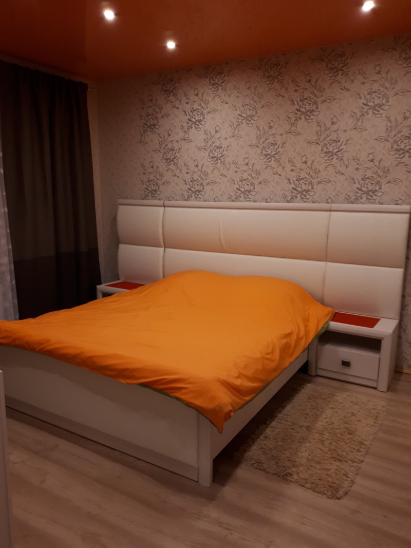 2-комнатная квартира, Московская ул. 251