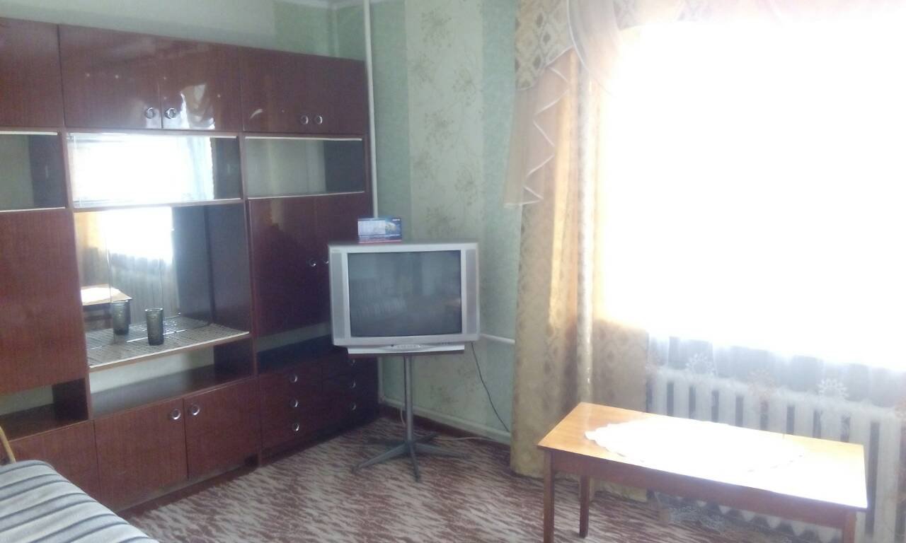 1-комнатная квартира, Ленина пл. 4